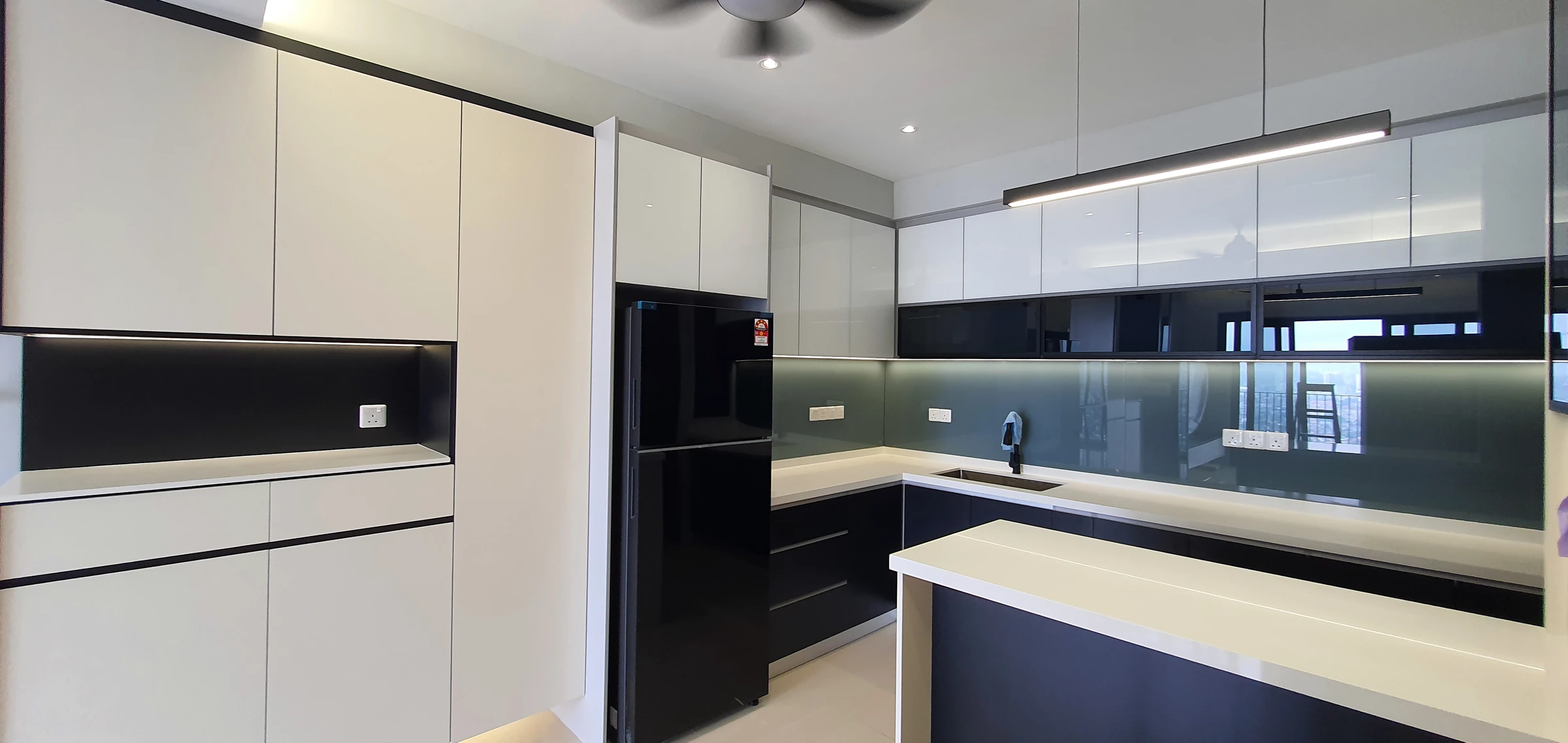 Light oak kitchen detail
